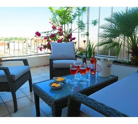 Val Roya Terrasse Daire *