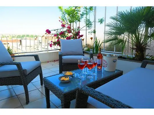 Val Roya Terrasse Apartman *