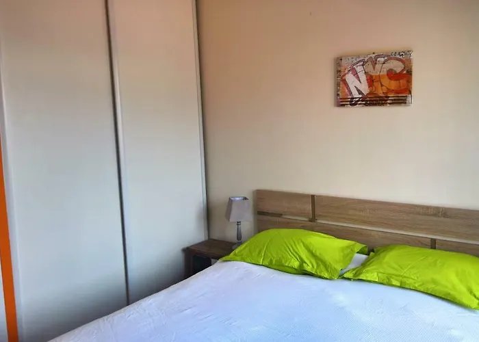 Val Roya Terrasse Apartman *